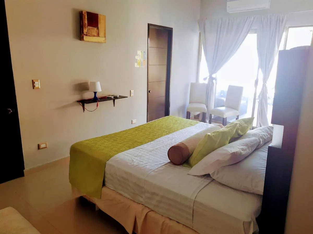 Гостевой дом Villa Oasis Cancun Airport